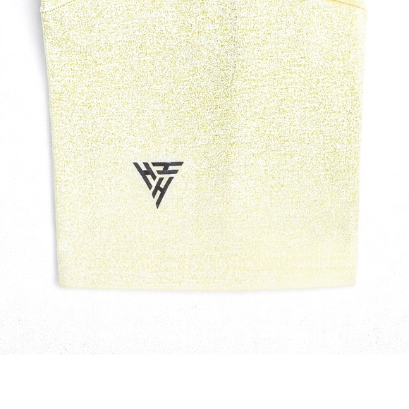 Men’s Hunter X Hunter Anime Short Sleeve Yellow T-Shirt Adult Size Small. - Picture 3 of 3